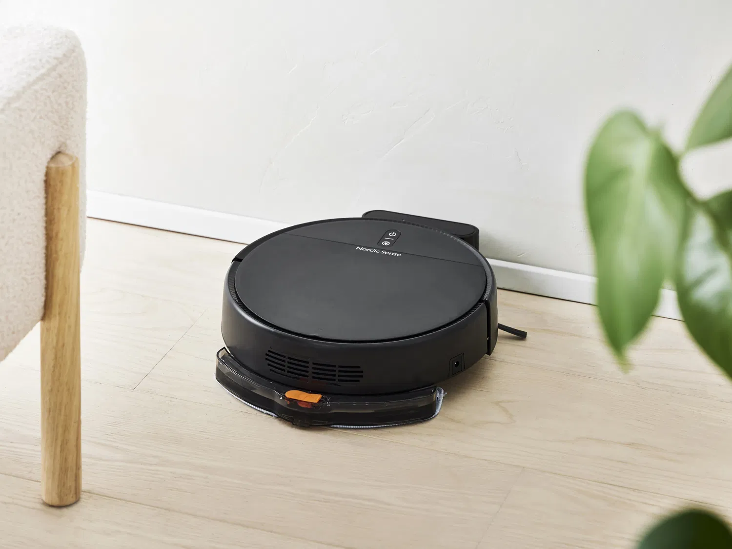 Nordic Sense Robotstøvsuger med ladestation